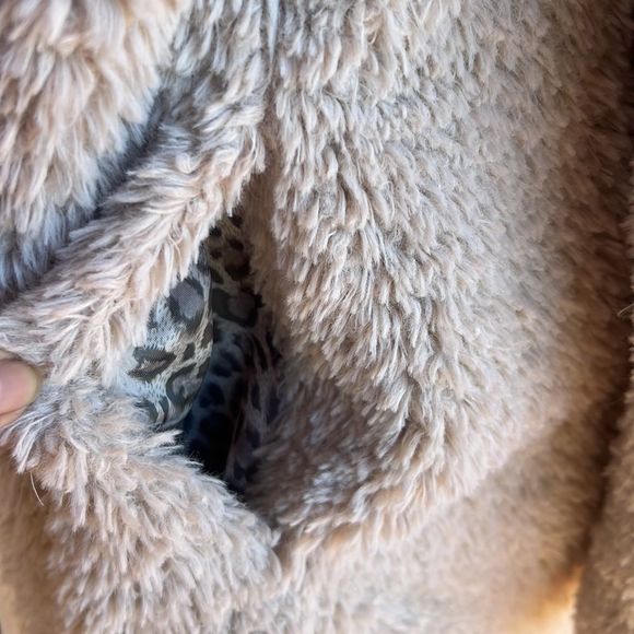 Kenneth Cole coat jacket winter teddy leopard lined ivory off white large EUC - Picture 5 of 7